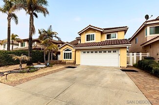 1685 Mountain Pass Cir, Vista, CA 92081