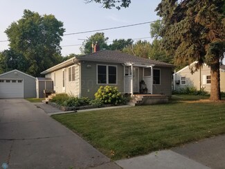 1362 16th Ave S, Fargo, ND 58103