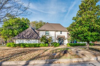 404 Havenwood Ln N, Fort Worth, TX 76112