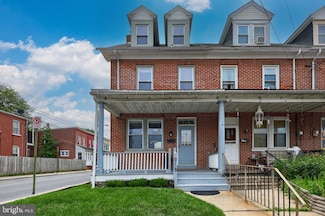 918 N Plum St, Lancaster, PA 17602