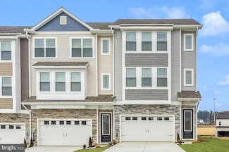 513 Abigail Ave, Waynesboro, PA 17268