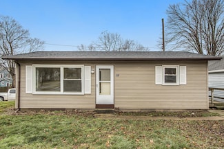 401 W Clinton St, Augusta, MI 49012