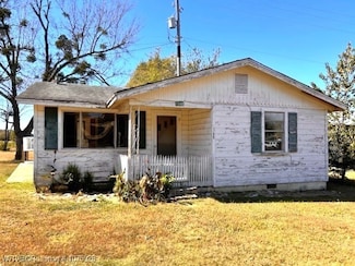 1348 N Main St, Waldron, AR 72958