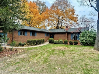 49167 S Park Cir, East Liverpool, OH 43920