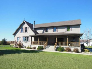 1251 N 47th Rd, Earlville, IL 60518
