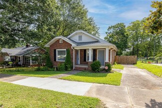 312 N Fairplay St, Seneca, SC 29678