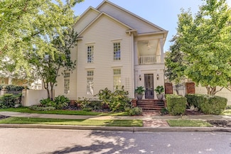 802 Harbor Isle Cir W, Memphis, TN 38103