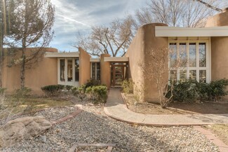 6400 Avenida La Cuchilla NW, Los Ranchos, NM 87107