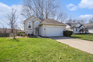 3335 Creek Ct, Holland, MI 49424
