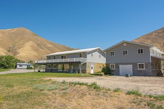 20 Cherry Hill Ln, North Fork, ID 83466