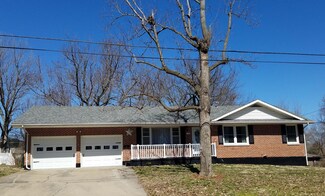 105 Collier Ln, Fulton, MO 65251