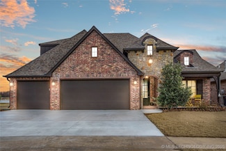 18726 E 45th Place S, Tulsa, OK 74134