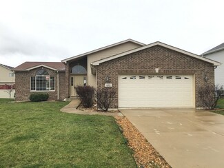 680 Cassendra Ln, University Park, IL 60484