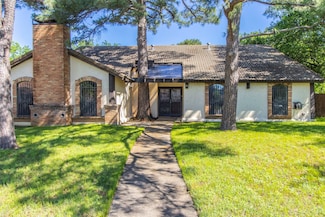 3 Hickory Hills Blvd, Lake Dallas, TX 75065