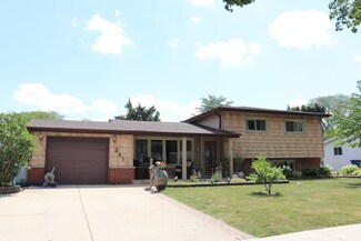 251 N Brashares Dr, Addison, IL 60101