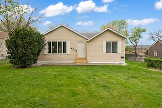 4038 57th St, Des Moines, IA 50310