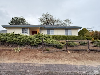 22351 Vaquero Dr, Tehachapi, CA 93561