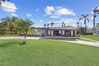 1420 Passaic Ave, Fort Myers, FL 33901