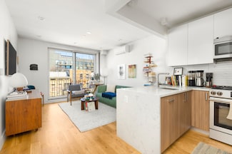 838 Quincy St Unit 4F, Brooklyn, NY 11221