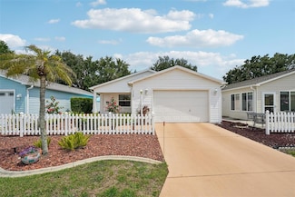 1728 Morelos Rd, Lady Lake, FL 32159