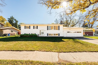 1008 24th Ave S, Fargo, ND 58103
