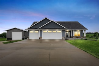 3363 Southridge Dr, Amana, IA 52203