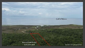 000 W Royal Oak Dr W, Perry, FL 32348