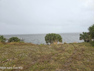 2483 Pineapple Ave, Melbourne, FL 32935