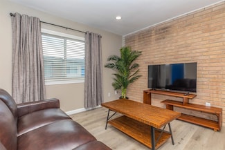 9707 Timberside Dr Unit 43, Houston, TX 77025