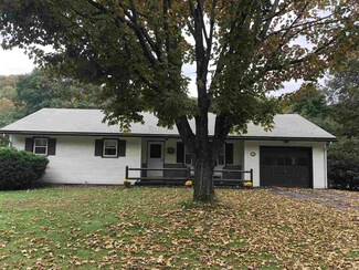 219 Huntington Dr, Windsor, VT 05089