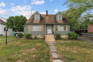 509 W Shore Rd, Warwick, RI 02889