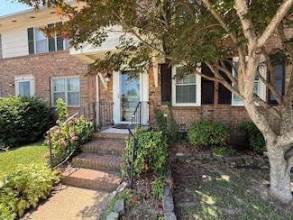 63 Charles Parish Dr, Poquoson, VA 23662