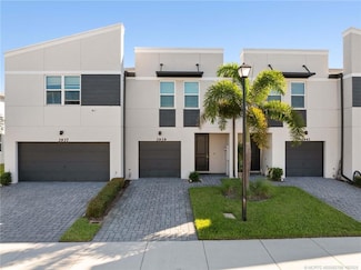 3939 SE Mentmore Ln, Stuart, FL 34997