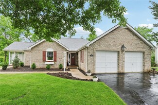 1005 Lakemont Dr, Bridgeville, PA 15017