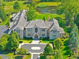 1465 Oak Knoll Dr, Lake Forest, IL 60045