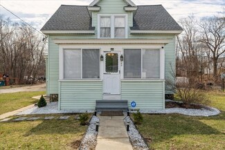 240 Wanoosnoc Rd, Fitchburg, MA 01420