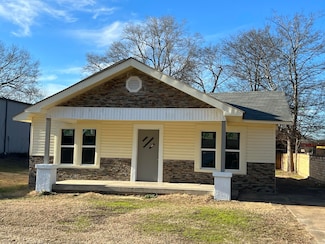 516 E 2nd St S, Prescott, AR 71857