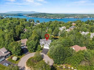 23 Surrey Ln, Laconia, NH 03246