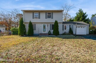 387 Tennessee Dr, Brick, NJ 08723