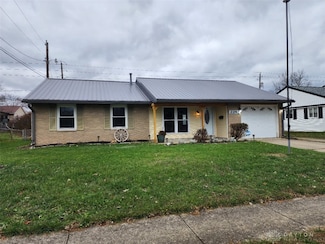 2252 Cornwall Dr, Xenia, OH 45385