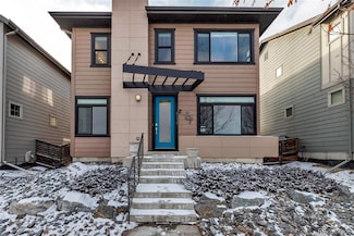 6715 Raritan Dr, Denver, CO 80221