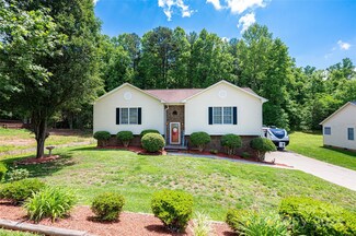 1612 Indian Springs Dr NW, Conover, NC 28613
