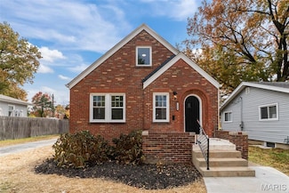 7630 W Bruno Ave, Saint Louis, MO 63117