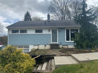2524 41st St NE, Canton, OH 44705