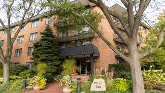 711 Oak St Unit 401, Winnetka, IL 60093