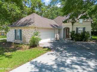 796 Hapuna Place, Diamondhead, MS 39525