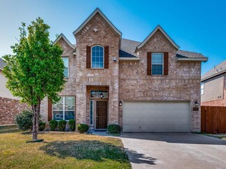 313 Roundrock Ln, Fort Worth, TX 76140