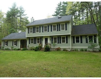 415 River St, Dunstable, MA 01827