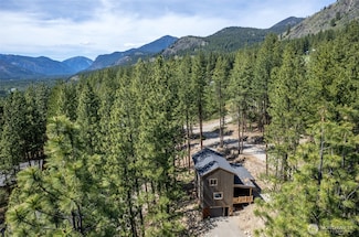 78 Homestead Rd, Winthrop, WA 98862