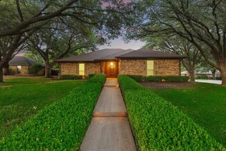 213 Daniels Ct, Crowley, TX 76036
